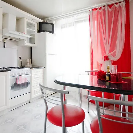 Апартаменты One-bedroom On Nezavisimosti 48 *