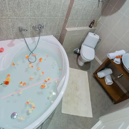 One-bedroom On Nezavisimosti 48 Apartment *