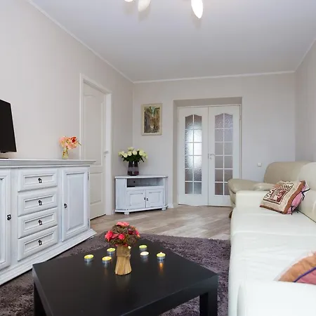 One-bedroom On Nezavisimosti 48 Apartment