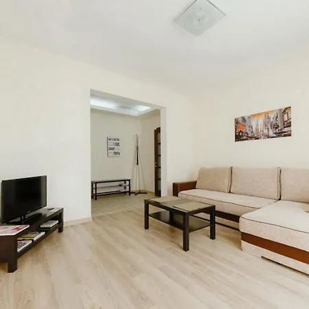 Апартаменты One-bedroom On Nezavisimosti 48 *