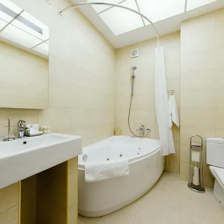 One-bedroom On Nezavisimosti 48 Apartment