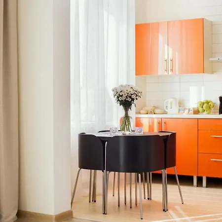 Апартаменты One-bedroom On Nezavisimosti 48